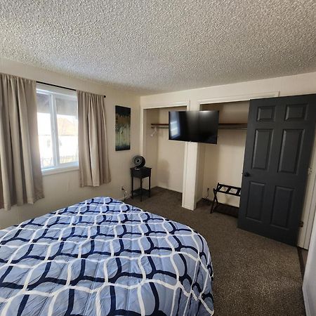 Newly Remodeled Relaxing Stay Near Downtown Фэрбанкс Экстерьер фото