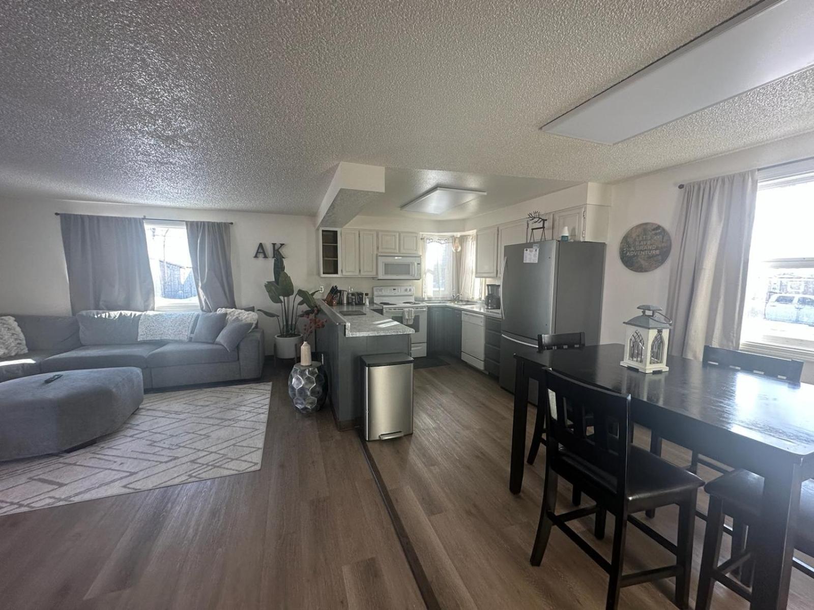 Newly Remodeled Relaxing Stay Near Downtown Фэрбанкс Экстерьер фото