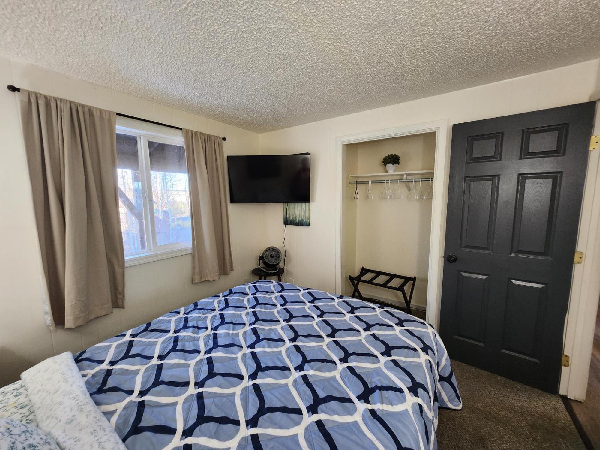 Newly Remodeled Relaxing Stay Near Downtown Фэрбанкс Экстерьер фото