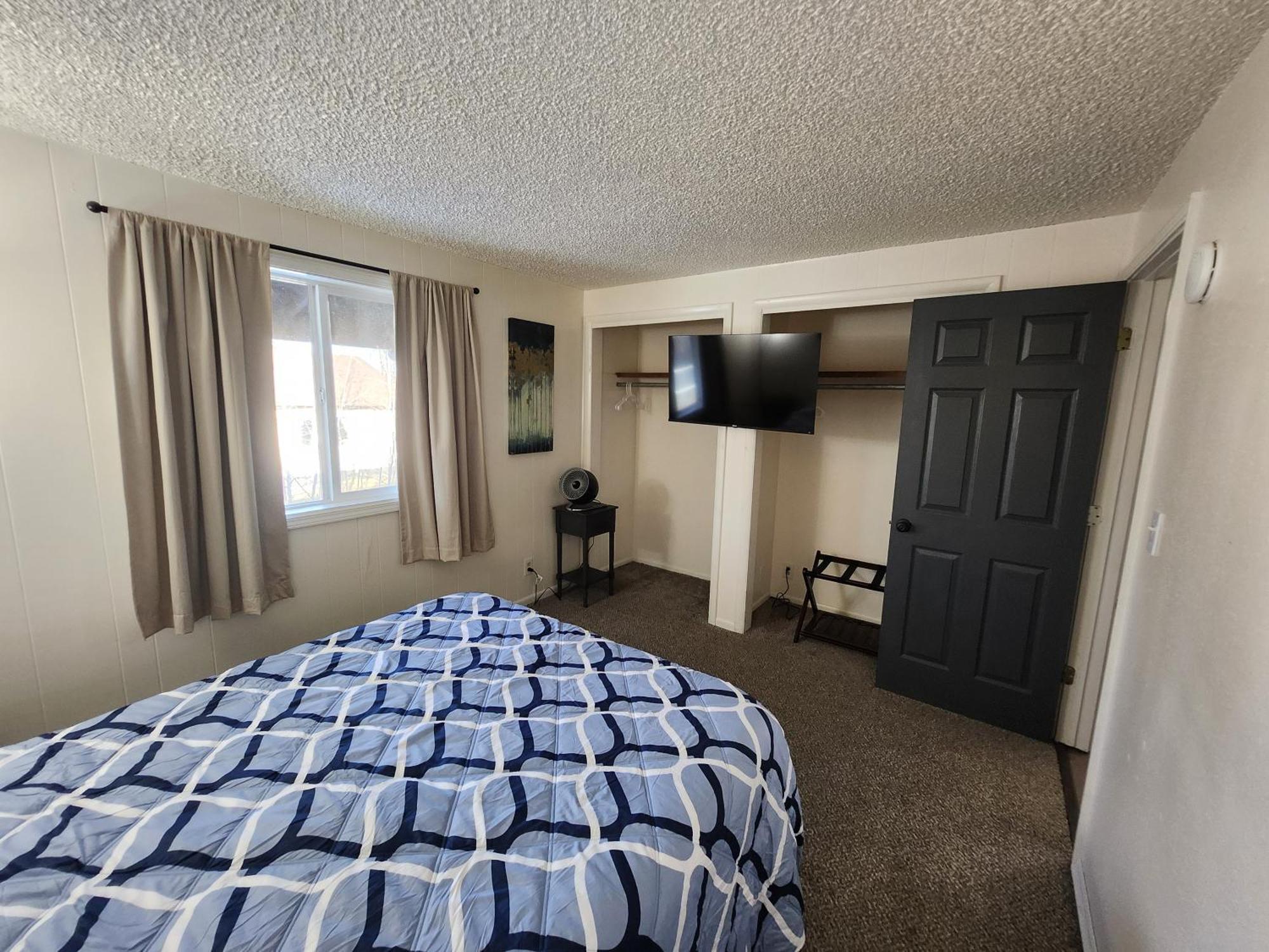 Newly Remodeled Relaxing Stay Near Downtown Фэрбанкс Экстерьер фото